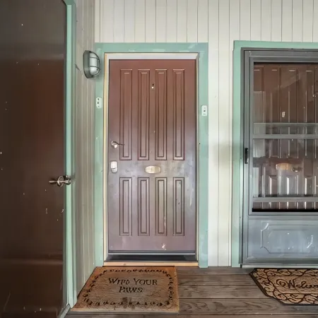 Ponderosa Paradise | Pet Friendly | Mountain Views