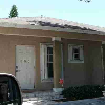 3-bedroom 3 bath house with semi-private beach access in Pompano Beach Hotel Exterior