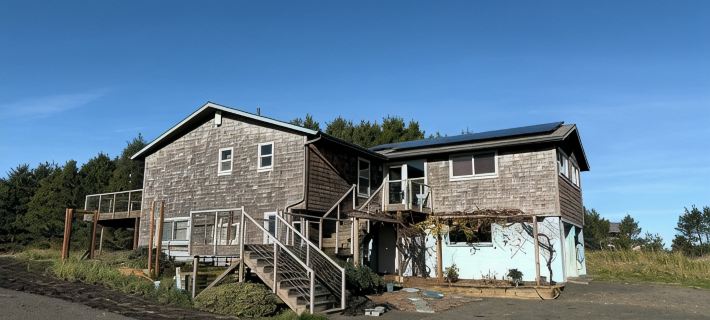 Charming 3-bedroom house with AC, WiFi in marvelous Ocean Park Hotels in Pacific County