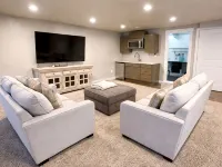 Sleeps 16 • Family Retreat Near BYU and Uvu• Spacious 6Br Home,Perfect for Group Hoteles en Vineyard