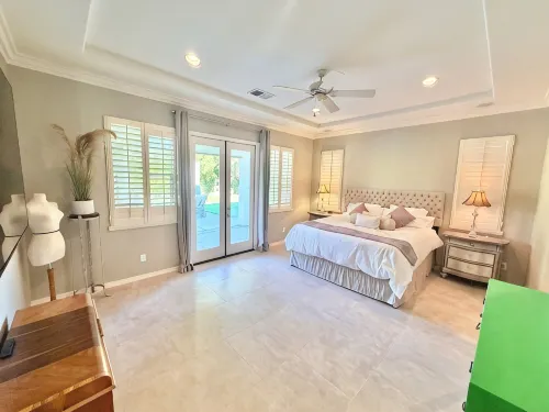 1/2acre Adult & Kid Playground-relax & have fun! Pool/spa-golf-tennis-shopping