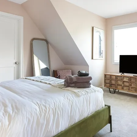 Chic Douglas Escape w/ Courtyard & Game Lounge