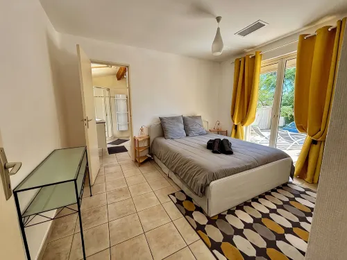 Les Jardins du Carignan - Jolie Maison sur un Terrain de 1300m2 en Centre Ville