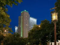 Hotel Suschevsky Safmar (ex. Holiday Inn Suschevsky) โรงแรมใกล้สถานี VDNKh