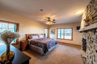 Cottage in the Woods - Farm Style - 4-Star