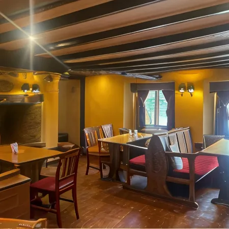 The Hoops Inn & Country Hotel