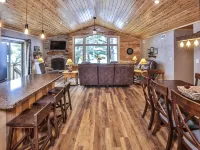 Nature's Edge: Lakefront Home - WiFi, Free Firewood, Generator, No Cleaning Fee! - 3つ星
