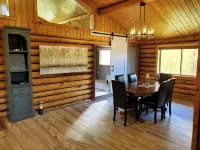 Comfortable Log Cabin w/AC ~ Downtown Seeley Lake! - Homestays