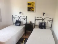 House in a Quiet Area with Private Swimming Pool - Wifi