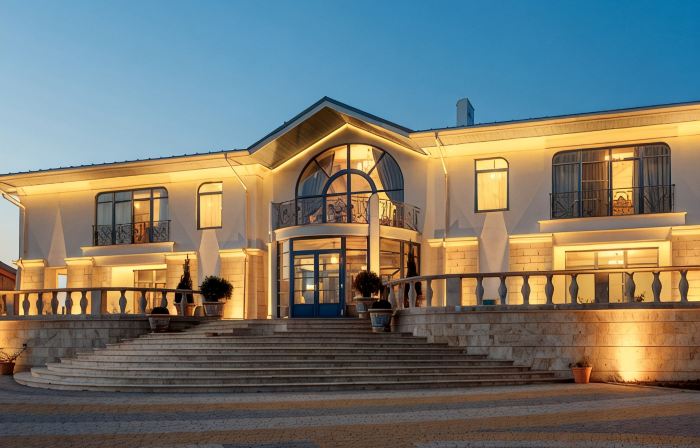 Villa Romanov Wine Club & Spa