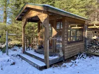 Sandy beach, quiet lake, great fishing & beautiful sunsets w/2 kayaks & gameroom - 小木屋