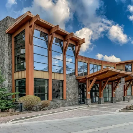 Mountain view top hotel resort 2bd 2bth
