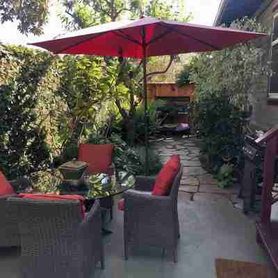 Mama Dux - A Sumptuous Urban Sanctuary Hotel Exterior