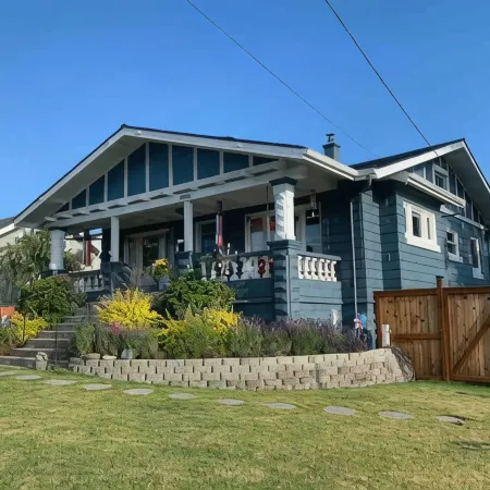 102 year old Craftsman Home