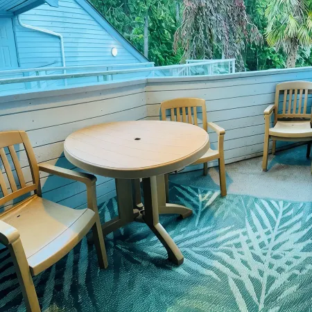 Ocean front with stunning views!! Gardens, trails, pools, and more. Pure beauty!