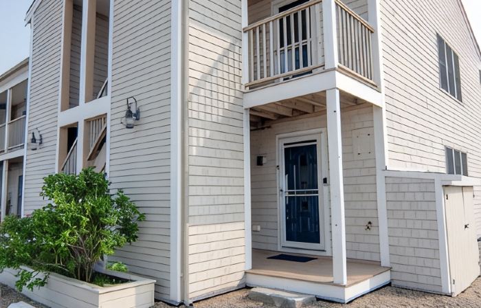 Luxury Living on Beautiful Beach with Spectacular View of the bay and PTown!