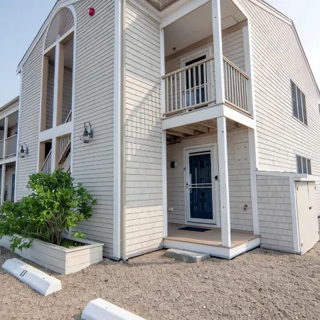 Luxury Living on Beautiful Beach with Spectacular View of the bay and PTown!