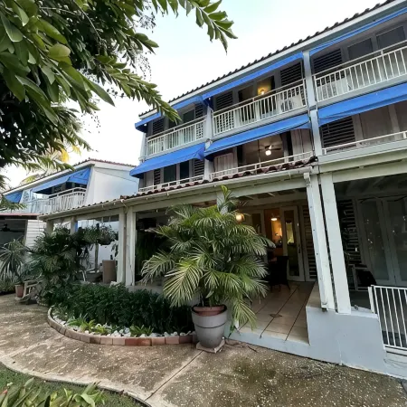 Lovely Dorado Beach Villa With King Size Bed
