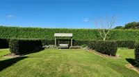 Villa Retreat - secluded relaxation Hotels in 
