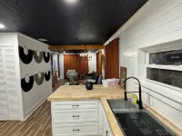 814 Forrest Retreat Hotels in Jackson