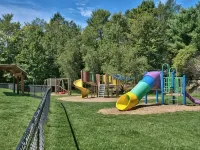 Home in amenity filled Hideout community with hot tub, fire pit, theater room! Hotels in Lake Ariel