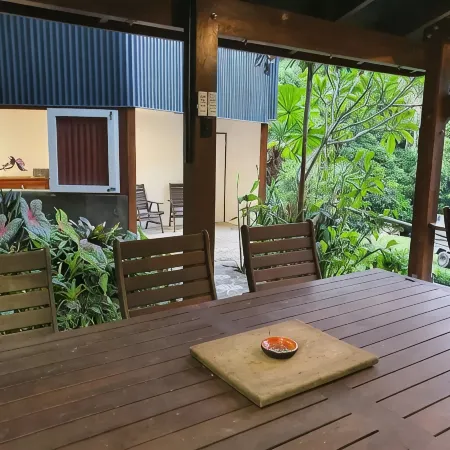 Treeverb Beach House : Hexagonal Beach house in the Daintree Отели в г. Дайнтри
