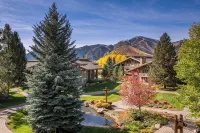 Beautiful Sun Valley Lodge II Penthouse, Sleeps 8 with Amazing Views of Baldy - Wifi