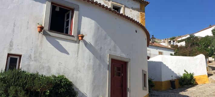 Charming house inside walls of Óbidos Hotéis em Óbidos