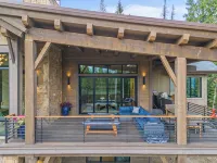 Big Sky Summit - Hot Tub, Fireplace & Ski Access