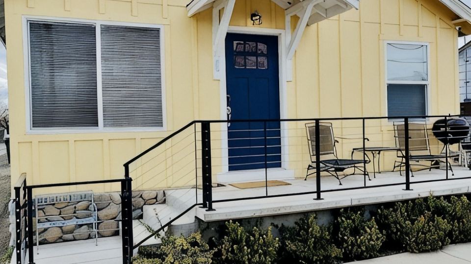 Browny's house @ heart of Downtown Sparks NV