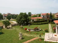 Villa Linet Hotels in Funtana
