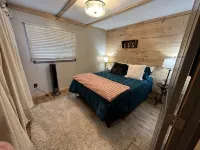 Cozy Romantic Getaway Cabin - Wi-Fi