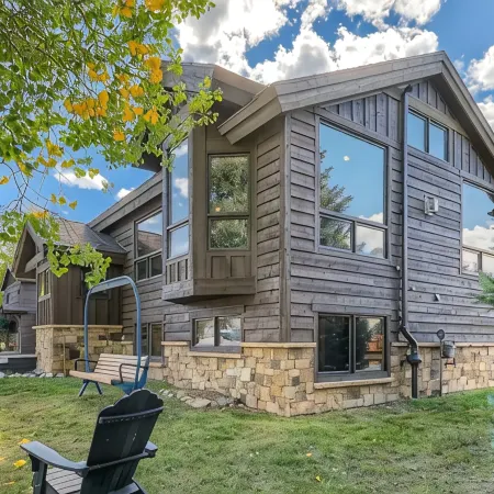 Your family mountain retreat, quiet side of Frisco