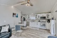 Modern Suite • 10 Min to Corning • Quiet & Cozy - Apartments