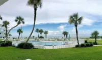 Beachfront Paradise! Private location between Flagler Beach and Ormond Beach. - piscina