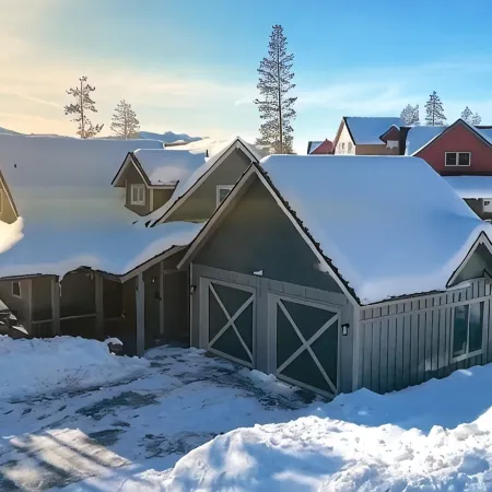Mountaintop getaway right above Winter Park, CO