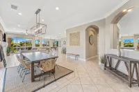 Newly Remodeled PGA West Golf Course Estate with Private Pool and Jacuzzi! - 3 stjerner