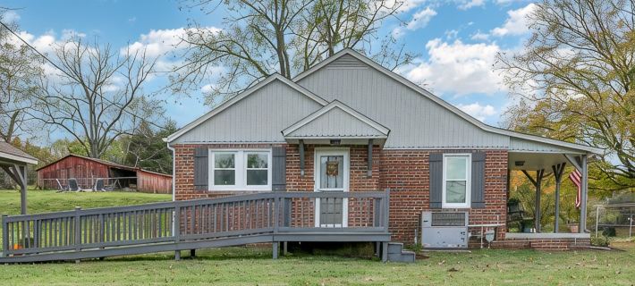 Updated Modern Farmhouse Near Downtown Dickson! Hoteles en Condado de Dickson