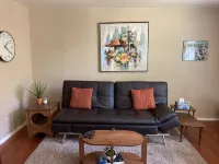 Ground Floor Private Apartment Near Manito Park, Downtown, and Sacred Heart