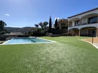 Villa Cabañas with Infinity Pool, Gardens and Barbecue in Calonge, Costa Brava - 수영장