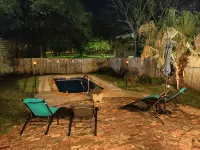 Beach Villa with Private Pool - Walk to beach and Island View Casino - Private Pools