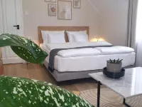 The Secret Garden – Keszthely Hotels in Keszthelyi