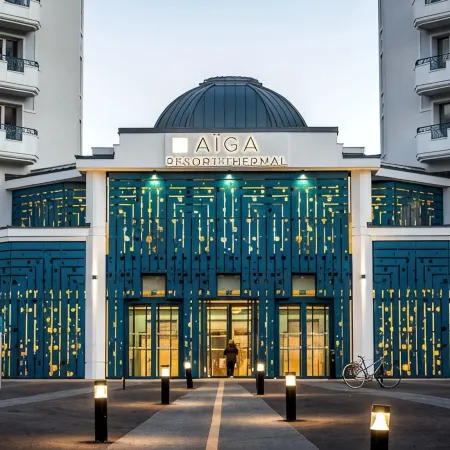 Résidence- Aiga Resort Thermal & Spa Отели в г. Шатель-Гийон