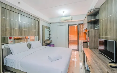 Elegant Studio Apartment @ Metropark Condominium Jababeka by Travelio - Homestays