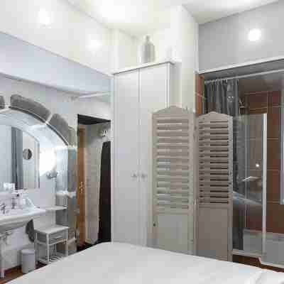 In the heart of the old town, quiet loft with pretty sunny terrace Rooms