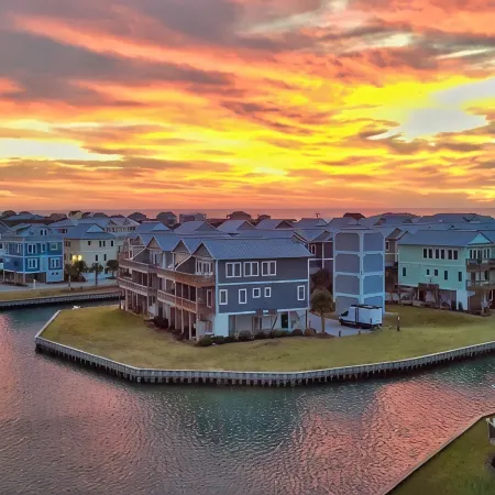 Best Views on the Island! Oceanfront, Sunsets, Boat Dock, Elevator, Pool, Fish!