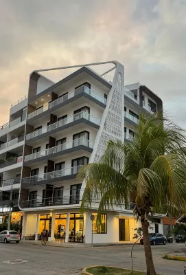 Alizee Tower - Condos
