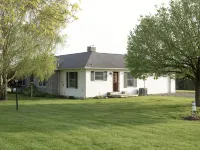 Between Geneva & Canandaigua- Large Yard, Firepit, Sleeps 13 고르함 호텔