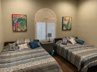 Beautiful quiet AZ getaway with heated pool, pool table, 2 king beds+ STR0000361 - 욕조