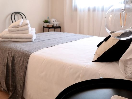 Barcelona PR Guesthouse
